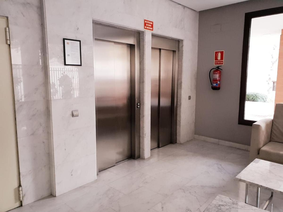 Apartment Close To Airport, Ifema Madrid Exterior foto